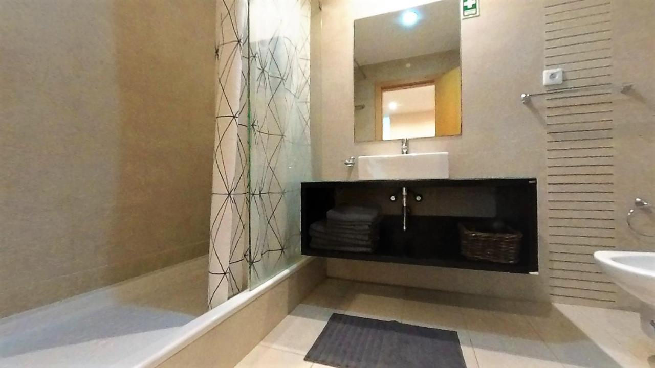 Apartamentos Turisticos Rocha Tower 13C ปอร์ติเมา ภายนอก รูปภาพ
