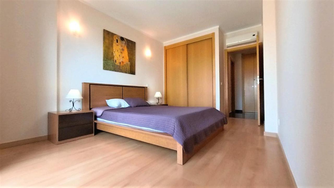 Apartamentos Turisticos Rocha Tower 13C ปอร์ติเมา ภายนอก รูปภาพ