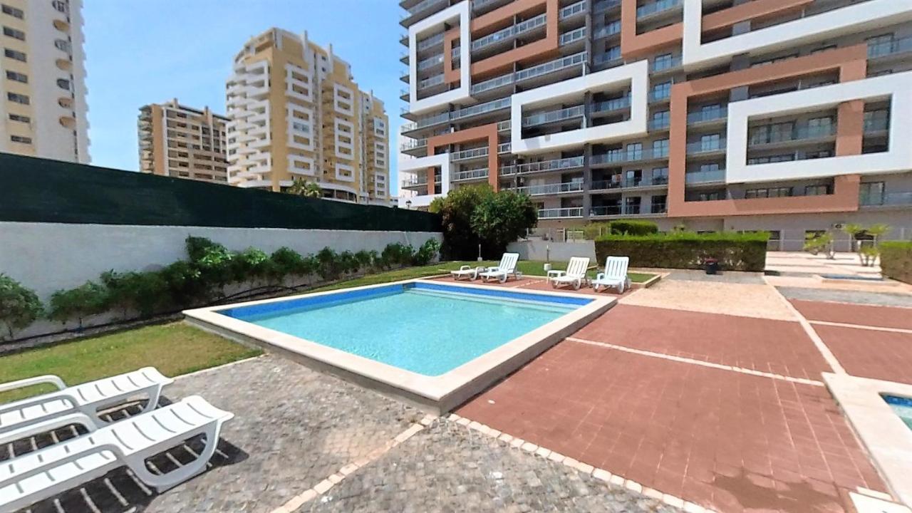 Apartamentos Turisticos Rocha Tower 13C ปอร์ติเมา ภายนอก รูปภาพ