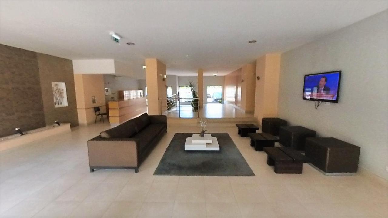 Apartamentos Turisticos Rocha Tower 13C ปอร์ติเมา ภายนอก รูปภาพ