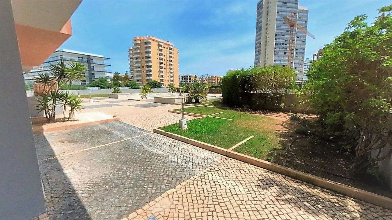 Apartamentos Turisticos Rocha Tower 13C ปอร์ติเมา ภายนอก รูปภาพ