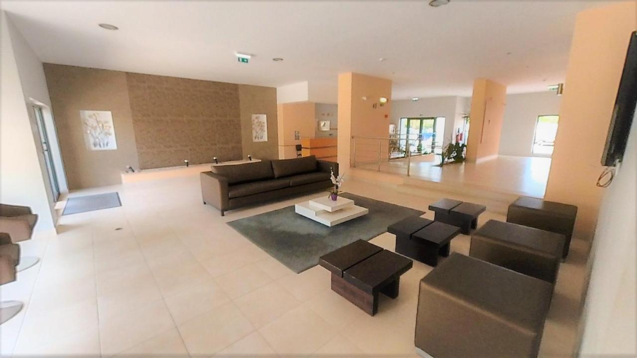 Apartamentos Turisticos Rocha Tower 13C ปอร์ติเมา ภายนอก รูปภาพ